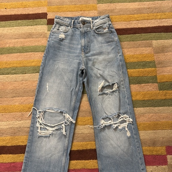 Vintage Y2K Zara Blue Washed Distressed Relaxed Jeans
Size 4 - Picture 2 of 13